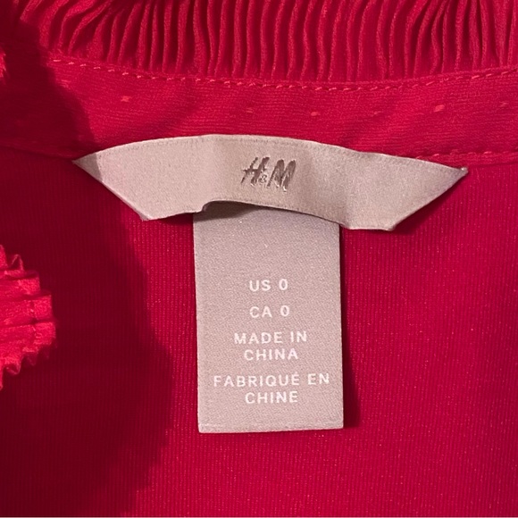 H&M red dress mini length cap sleeves elastic waist flowing material size 0 - Picture 9 of 15